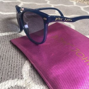 BETSEY JOHNSON sunglasses
